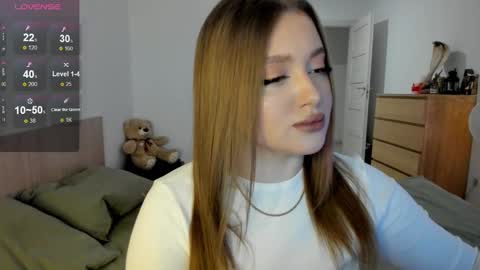 Julia and Julia online show from 02/11/25, 02:35