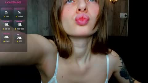 Julia and Julia online show from 02/13/25, 04:39