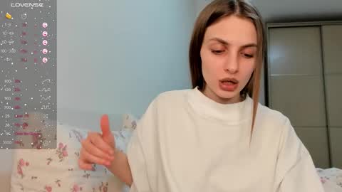 Snapshot of ju_lii chatting on 01/14/26, 08:25 Julia and Julia online show from 01/14/26, 08:25