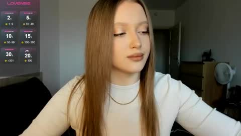 Snapshot of ju_lii chatting on 04/17/26, 09:01 Julia and Julia online show from 04/17/26, 09:01