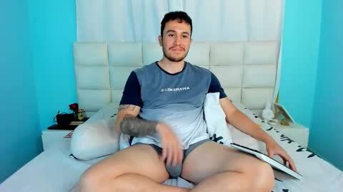 Snapshot of juan__jimenez chatting on 11/05/25, 11:49 Juan online show from 11/05/25, 11:49