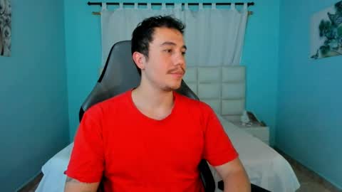 Snapshot of juan__jimenez chatting on 04/07/26, 10:20 Juan online show from 04/07/26, 10:20