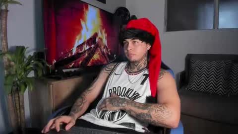 Snapshot of juan_alvarez18 chatting on 12/02/25, 01:44 juan_alvarez18 online show from 12/02/25, 01:44