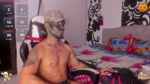 juan online show from 10/31/25, 10:44