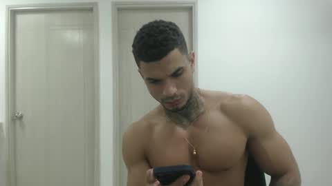 Snapshot of juan_gomez_1 chatting on 12/19/24, 10:13 juan_gomez_1 online show from 12/19/24, 10:13