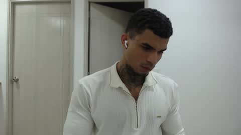 Snapshot of juan_gomez_1 chatting on 12/29/24, 10:47 juan_gomez_1 online show from 12/29/24, 10:47