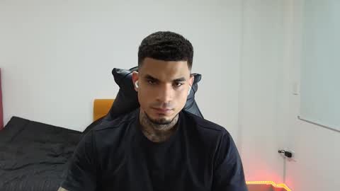 Snapshot of juan_gomez_1 chatting on 11/22/25, 09:58 juan_gomez_1 online show from 11/22/25, 09:58