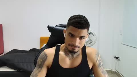 Snapshot of juan_gomez_1 chatting on 11/27/25, 11:07 juan_gomez_1 online show from 11/27/25, 11:07