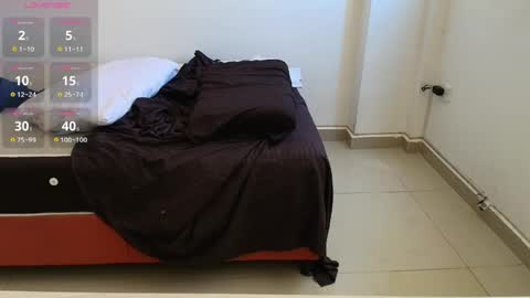 juan_gomez_1 online show from 04/12/26, 05:07