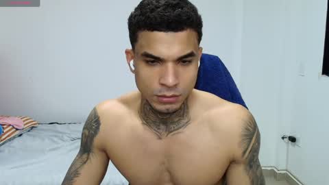 juan_gomez_1 online show from 05/26/26, 02:29