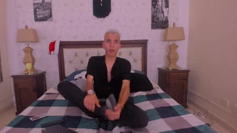 J U A N   L O V E R S online show from 12/03/24, 04:39