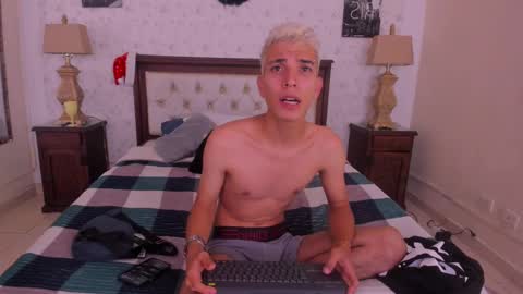 J U A N   L O V E R S online show from 12/06/24, 03:44