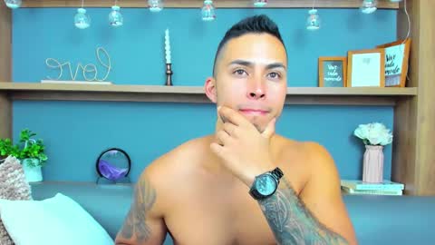 Snapshot of juan_muscle chatting on 02/24/25, 03:55 juan_muscle online show from 02/24/25, 03:55