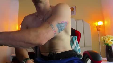 JUAN online show from 12/15/25, 01:04