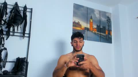 Juan Esteban online show from 10/29/25, 11:23