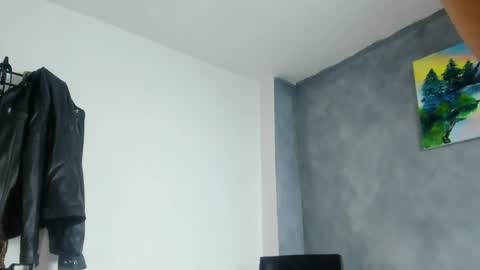 Snapshot of juanbladde chatting on 05/01/26, 03:00 Juan Esteban online show from 05/01/26, 03:00