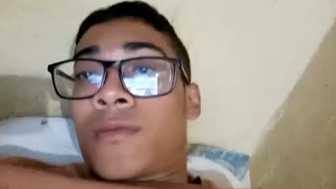 Snapshot of juancito252074 chatting on 11/16/25, 03:56 juancito252074 online show from 11/16/25, 03:56