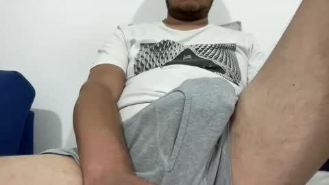 juandavergax42 online show from 02/01/26, 04:44