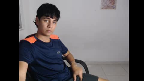 Snapshot of juandi_perez chatting on 09/11/25, 02:00 juan online show from 09/11/25, 02:00