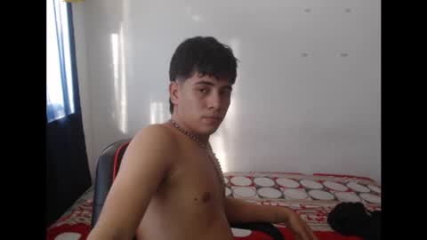 Snapshot of juandi_perez chatting on 10/21/25, 09:04 juan online show from 10/21/25, 09:04