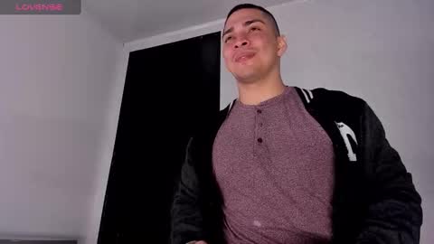 Juan David online show from 02/11/25, 02:24