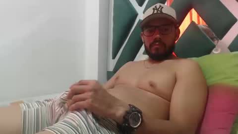 Snapshot of juanfe_style chatting on 10/01/25, 02:01 juanfe_style online show from 10/01/25, 02:01