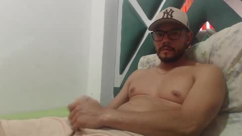 Snapshot of juanfe_style chatting on 11/11/25, 12:38 juanfe_style online show from 11/11/25, 12:38