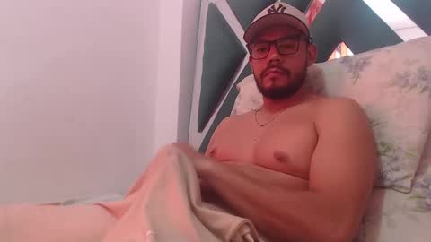 Snapshot of juanfe_style chatting on 11/17/25, 04:57 juanfe_style online show from 11/17/25, 04:57