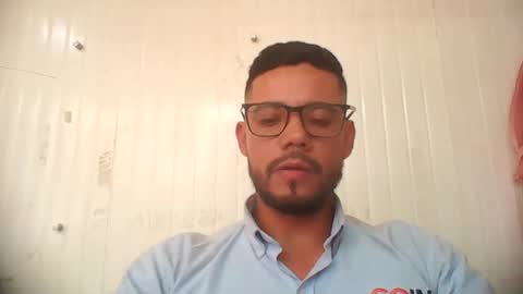 Snapshot of juanfe_style chatting on 11/21/25, 06:39 juanfe_style online show from 11/21/25, 06:39