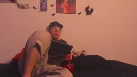 juanftmaria2 online show from 10/09/25, 10:41