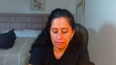 Snapshot of juanitaaxoox chatting on 07/23/26, 04:27 Juanita online show from 07/23/26, 04:27