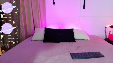 Blue online show from 11/24/25, 04:18