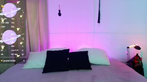 Blue online show from 11/28/25, 04:31