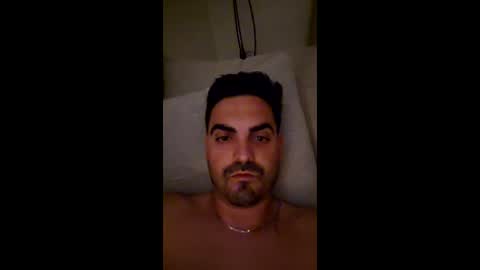 Snapshot of juanji88 chatting on 05/18/26, 01:35 juanji88 online show from 05/18/26, 01:35