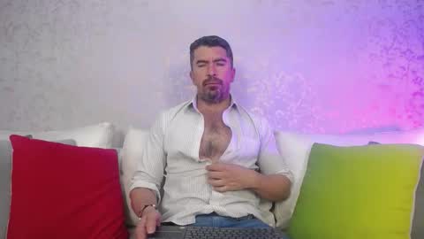 Snapshot of juank_fit45 chatting on 02/05/26, 04:17 Juan k online show from 02/05/26, 04:17