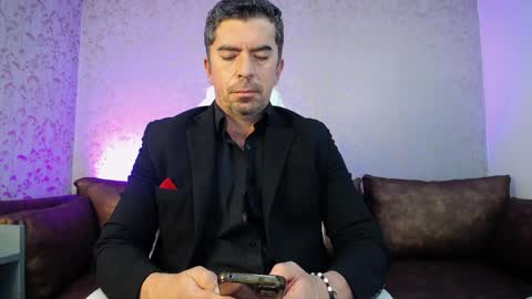 Snapshot of juank_fit45 chatting on 04/11/26, 04:06 Juan k online show from 04/11/26, 04:06