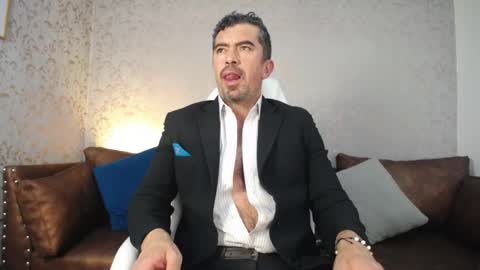 Snapshot of juank_fit45 chatting on 04/15/26, 05:53 Juan k online show from 04/15/26, 05:53