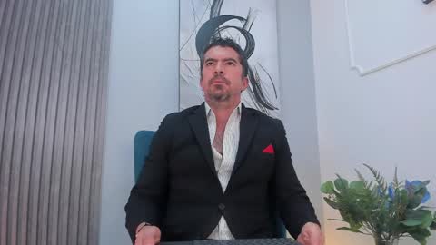 Snapshot of juank_fit45 chatting on 05/13/26, 02:42 Juan k online show from 05/13/26, 02:42