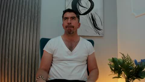 Snapshot of juank_fit45 chatting on 05/17/26, 03:15 Juan k online show from 05/17/26, 03:15