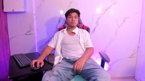 JUAN  online show from 12/16/25, 05:23