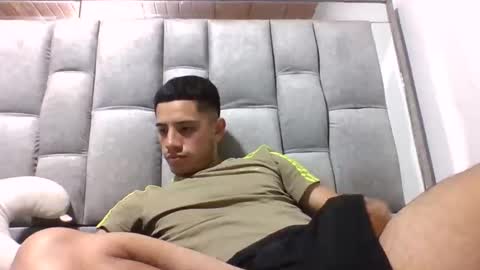 Snapshot of juanperez1999777 chatting on 09/24/25, 03:54 juanperez1999777 online show from 09/24/25, 03:54