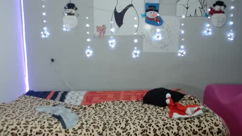 juanse_hot1 online show from 12/24/24, 12:55