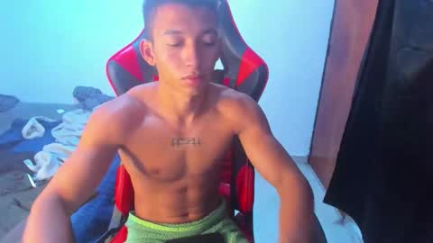 juansw66 online show from 03/29/26, 01:44