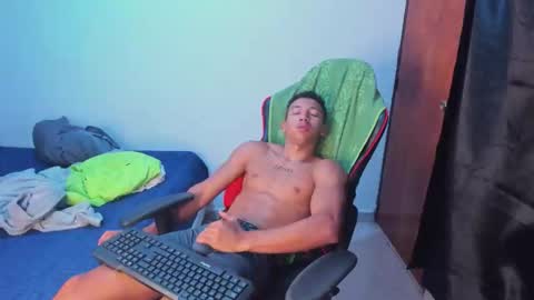 juansw66 online show from 05/25/26, 04:02