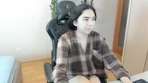 Snapshot of judame_aoi chatting on 02/19/25, 10:20 Aoi online show from 02/19/25, 10:20