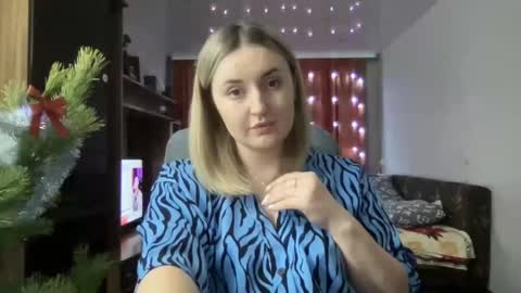 Snapshot of judevalenti chatting on 12/19/24, 04:24 JudeValenti online show from 12/19/24, 04:24