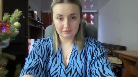 Snapshot of judevalenti chatting on 01/08/25, 04:00 JudeValenti online show from 01/08/25, 04:00