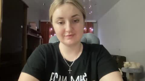 Snapshot of judevalenti chatting on 02/19/25, 08:52 JudeValenti online show from 02/19/25, 08:52