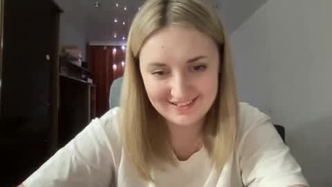 Snapshot of judevalenti chatting on 02/21/25, 04:59 JudeValenti online show from 02/21/25, 04:59