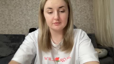 Snapshot of judevalenti chatting on 11/27/25, 04:42 JudeValenti online show from 11/27/25, 04:42